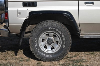 Lot 1989 Toyota Landcruiser II