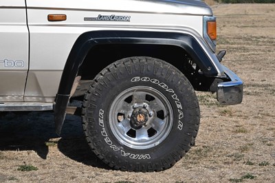 Lot 1989 Toyota Landcruiser II