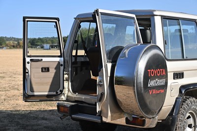 Lot 1989 Toyota Landcruiser II