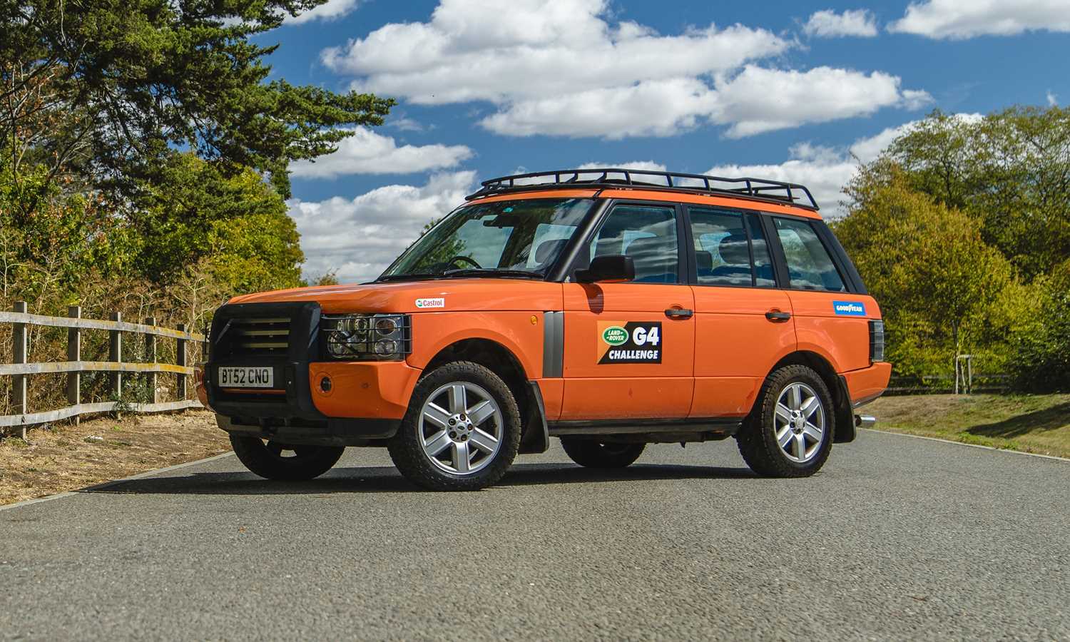 Lot 131 - 2002 Range Rover G4 Challenge Press Car (4.4 litre)