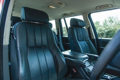 Lot 131 - 2002 Range Rover G4 Challenge Press Car (4.4 litre)