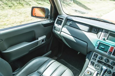 Lot 131 - 2002 Range Rover G4 Challenge Press Car (4.4 litre)