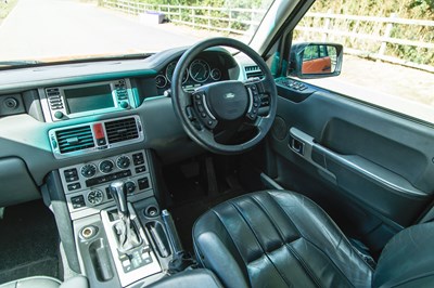 Lot 131 - 2002 Range Rover G4 Challenge Press Car (4.4 litre)