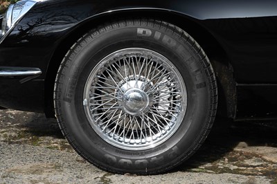 Lot 1974 Jaguar E-Type Series III (Commemorative Edition)
