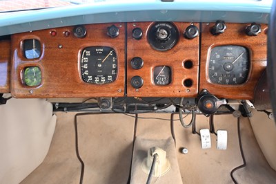 Lot 1952 Bristol 401