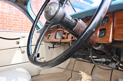 Lot 1952 Bristol 401