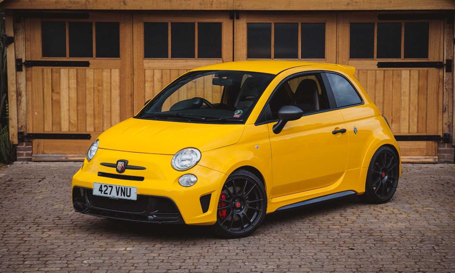 Lot 2016 Fiat Abarth 500 695 Biposto Record
