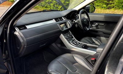 Lot 2014 Land Rover Range Rover Evoque 2.0 Si4 Prestige