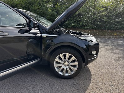 Lot 2014 Land Rover Range Rover Evoque 2.0 Si4 Prestige
