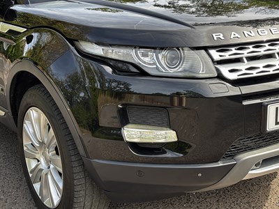 Lot 2014 Land Rover Range Rover Evoque 2.0 Si4 Prestige