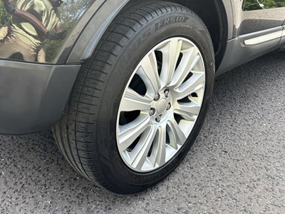 Lot 2014 Land Rover Range Rover Evoque 2.0 Si4 Prestige
