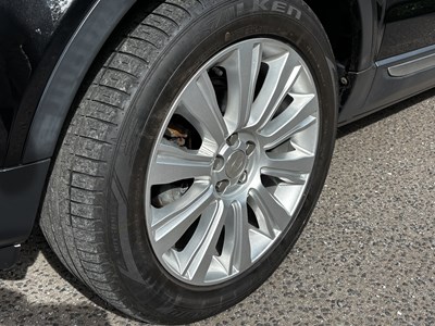 Lot 2014 Land Rover Range Rover Evoque 2.0 Si4 Prestige