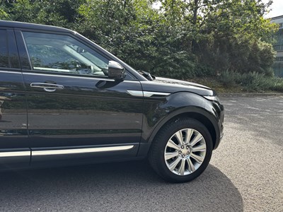 Lot 2014 Land Rover Range Rover Evoque 2.0 Si4 Prestige