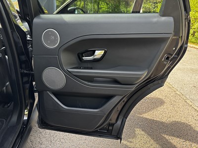 Lot 2014 Land Rover Range Rover Evoque 2.0 Si4 Prestige