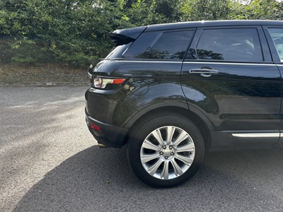 Lot 2014 Land Rover Range Rover Evoque 2.0 Si4 Prestige