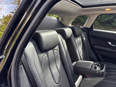 Lot 2014 Land Rover Range Rover Evoque 2.0 Si4 Prestige