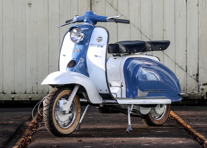 当時物 Lambretta 50s 英国オーナーズクラブ エナメルピンバッジ希少 当時物 Lambretta 50s 英国オーナーズクラブ エナメルピンバッジ希少