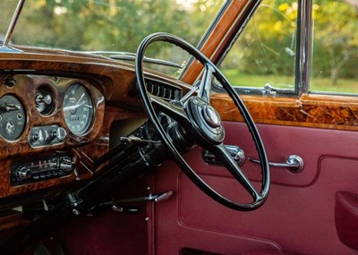 Lot 124 - 1960 Bentley S2