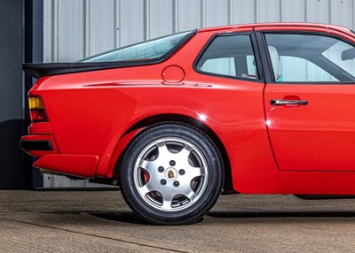 Lot 192 - 1988 Porsche 944 Turbo SE