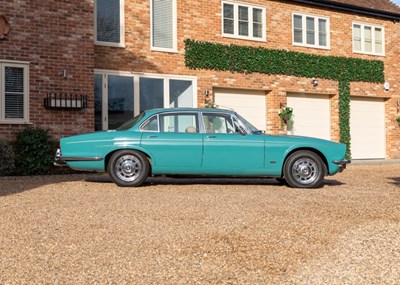 Lot 113 - 1974 Jaguar XJ12L