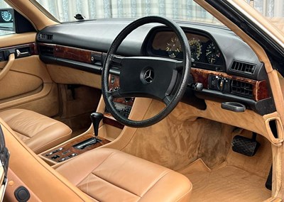 Lot 258 - 1982 Mercedes-Benz 380 SEC