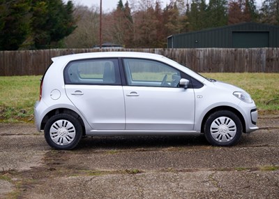 Lot 110 - 2013 Volkswagen Move Up Auto