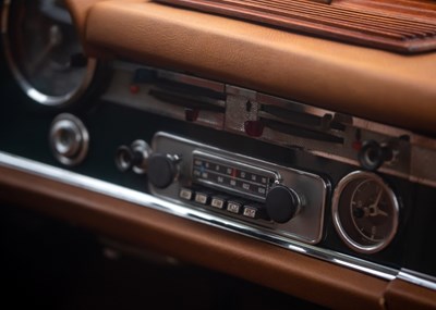 Lot 162 - 1964 Mercedes-Benz 230 SL Pagoda