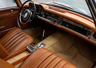 Lot 162 - 1964 Mercedes-Benz 230 SL Pagoda