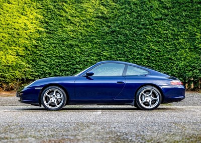 Lot 237 - 2002 Porsche 911/996 Carrera 4