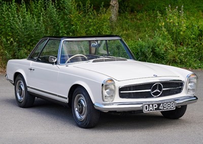 Lot 125 - 1964 Mercedes-Benz 230 SL