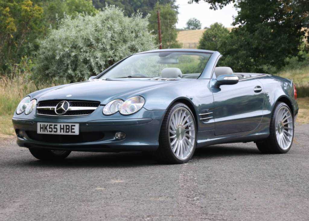 Lot 143 - 2005 Mercedes-Benz SL350