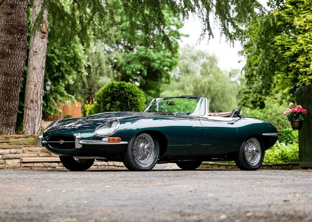 Lot 174 - 1967 Jaguar E-Type Series I Roadster (4.2 litre)