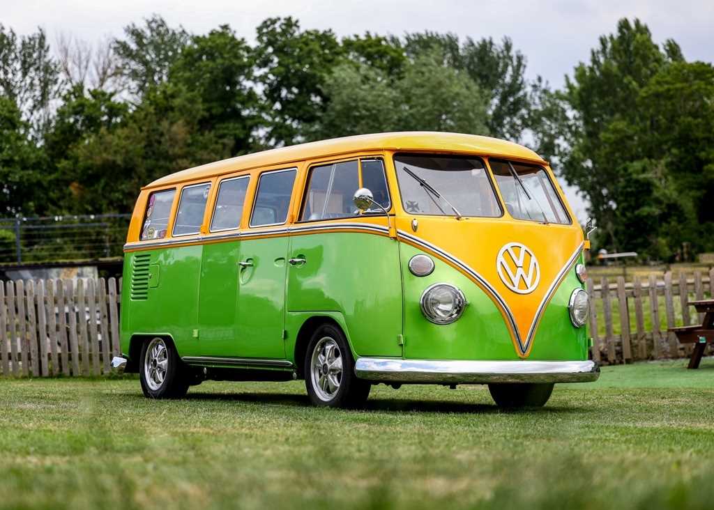 Lot 167 - 1966 Volkswagen T24 Split Screen 13 Window Bus