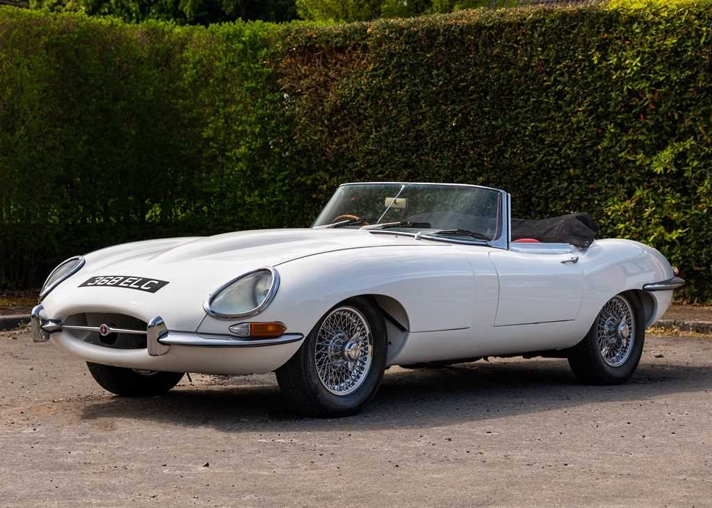 Lot 183 - 1961 Jaguar E-Type Series I Roadster Flat Floor