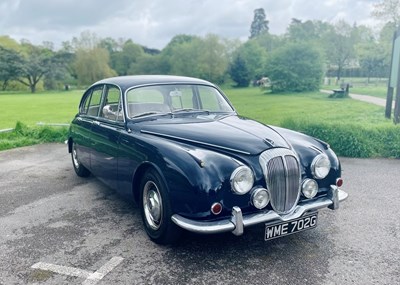 Lot 130 - 1968 Daimler V8 250