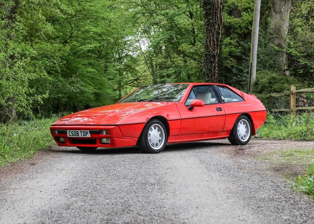Lot 185 - 1985 Lotus Excel S.E.