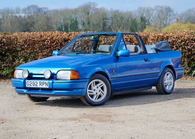 Lot 101 - 1989 Ford Escort XR3i Cabriolet