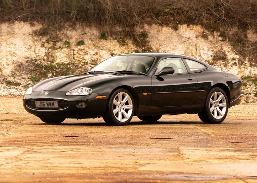 Lot 110 - 1997 Jaguar XK8 Coupé