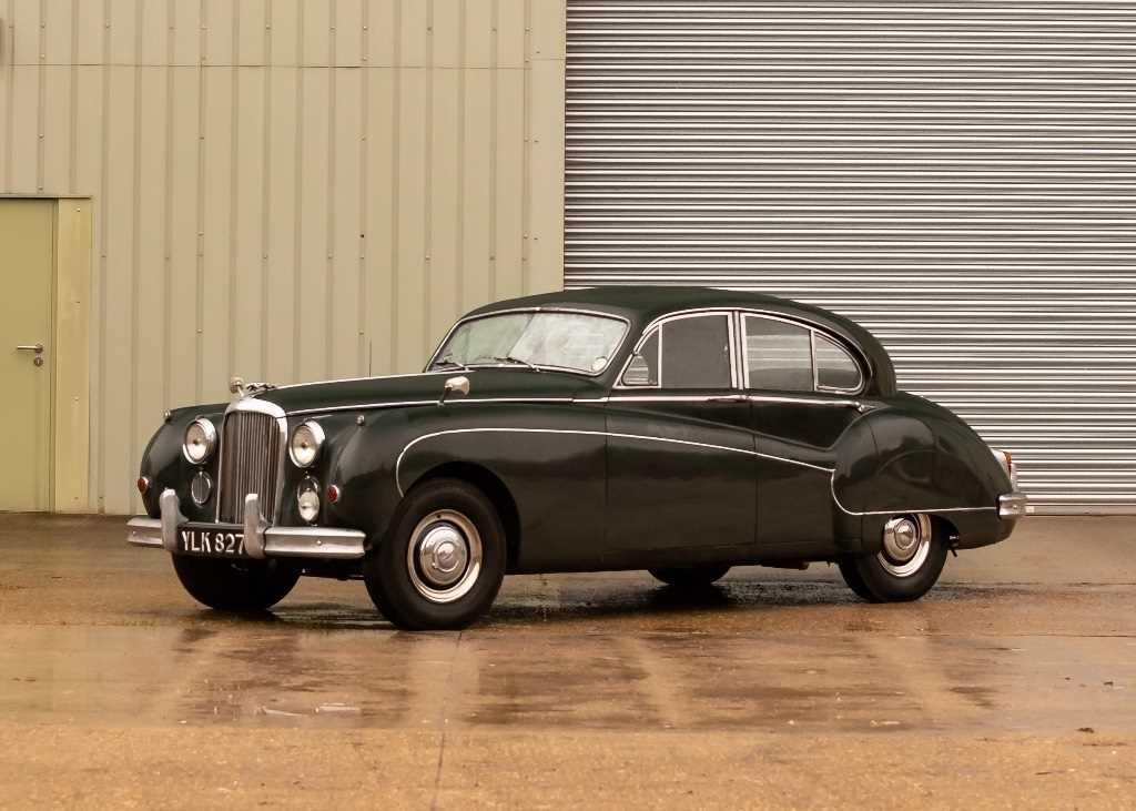 Lot 113 - 1960 Jaguar Mk. IX
