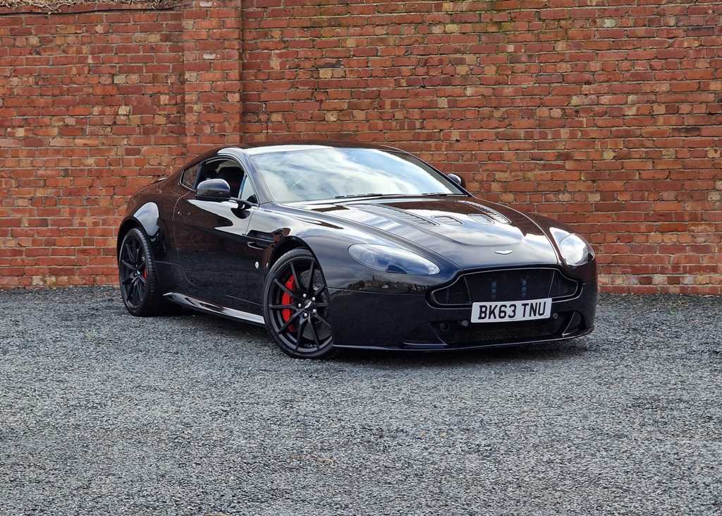 Lot 198 - 2014 Aston Martin Vantage S V12