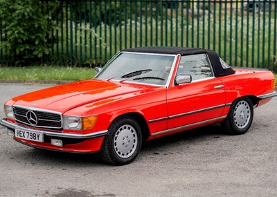 Lot 123 - 1982 Mercedes-Benz 500 SL