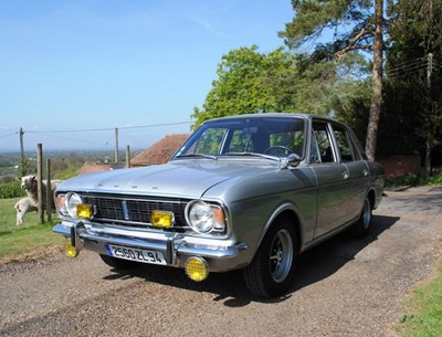 Lot 32 - Ford