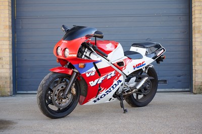 Lot 109 - 1998 Honda 400VFR