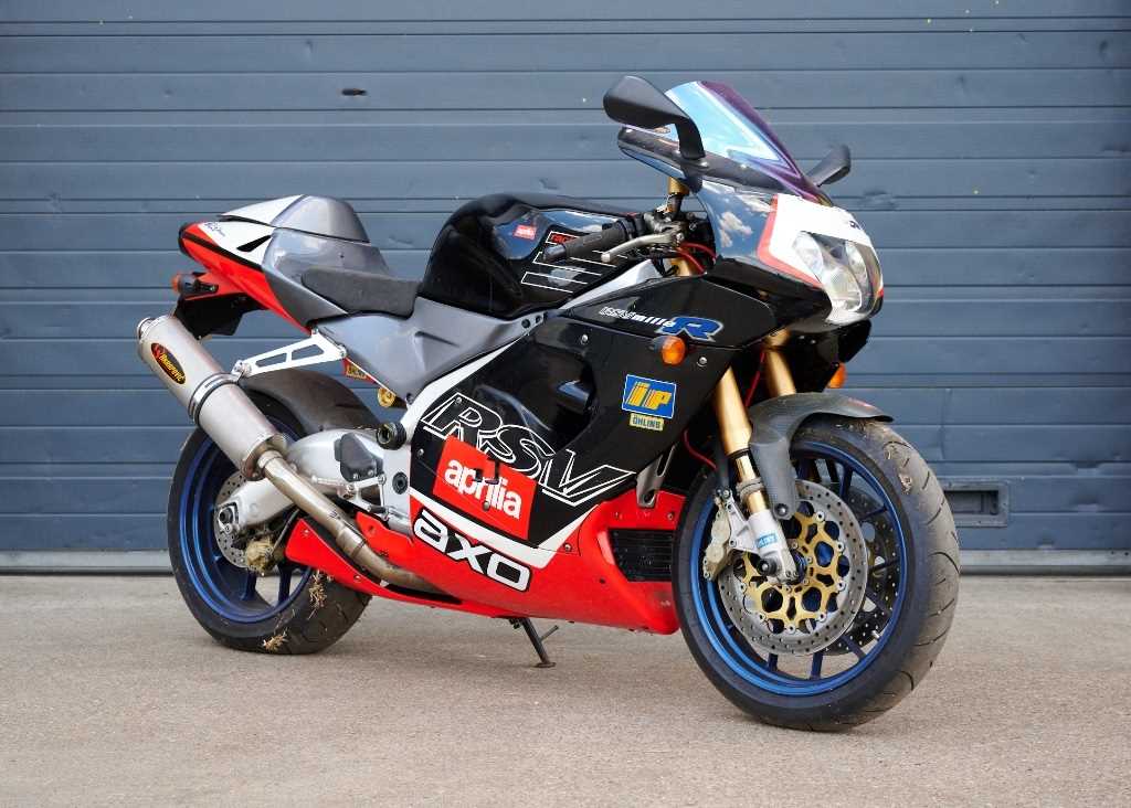Lot 107 - 2000 Aprilia RSV