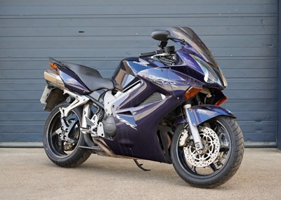Lot 101 - 2002 Honda VFR800FA-2