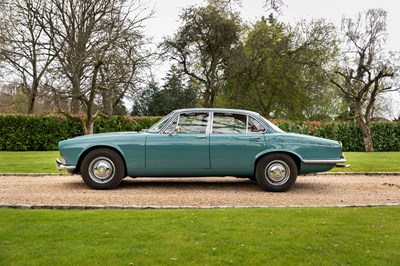Lot 116 - 1973 Daimler  Sovereign Series I (2.8 litre)