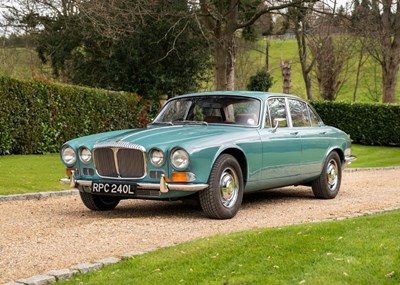 Lot 275 - 1973 Daimler  Sovereign Series I (2.8 litre)