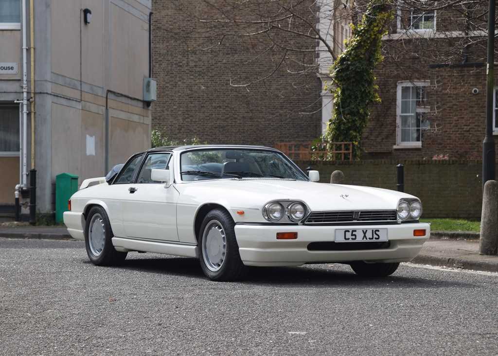 Lot 256 - 1988 Jaguar XJS-C