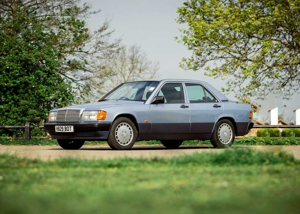 Lot 302 - 1990 Mercedes-Benz 190 E