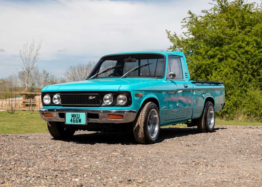 Lot 305 - 1981 Isuzu Pick-up